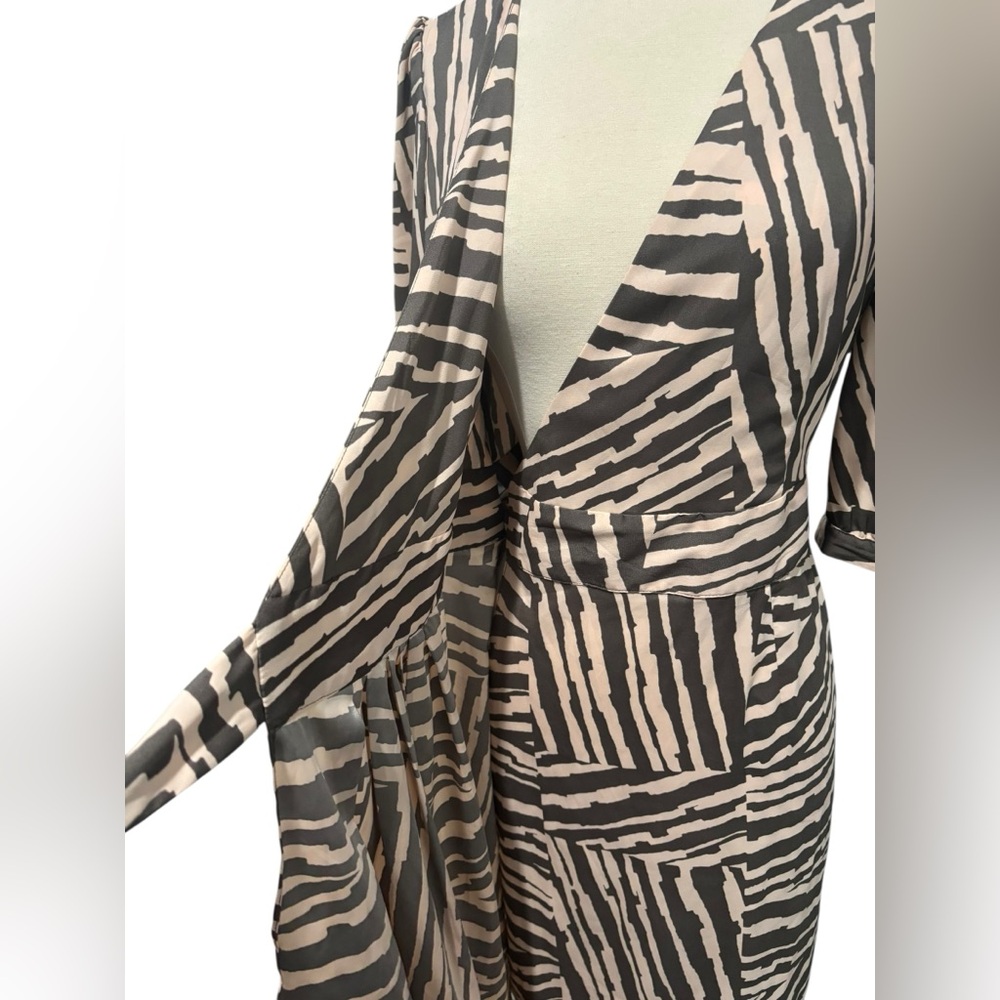 NWT Banana Republic Pink/Brown Zebra Print Wrap Dress-size 6 - Picture 6 of 8